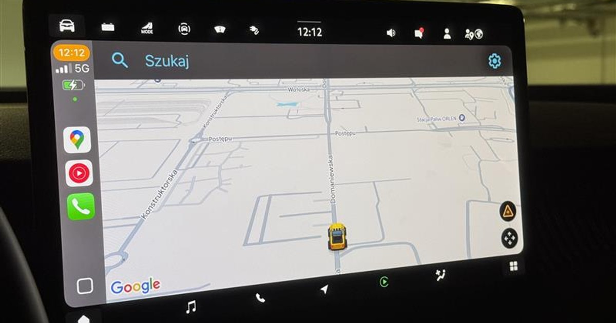 Google Maps w Apple CarPlay