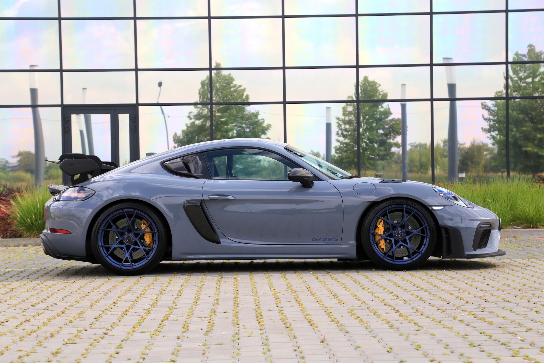 Porsche 718 Cayman GT4 RS (2022 r.; 982)