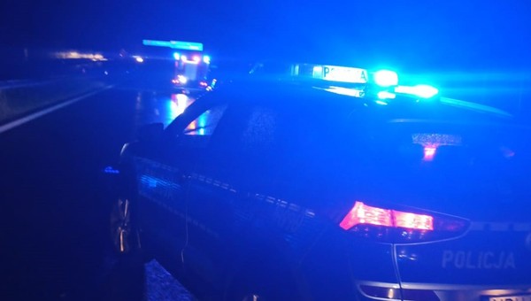 Kierowca Skody potrącił pieszego na ekspresówce. Śmiertelny wypadek na trasie S8