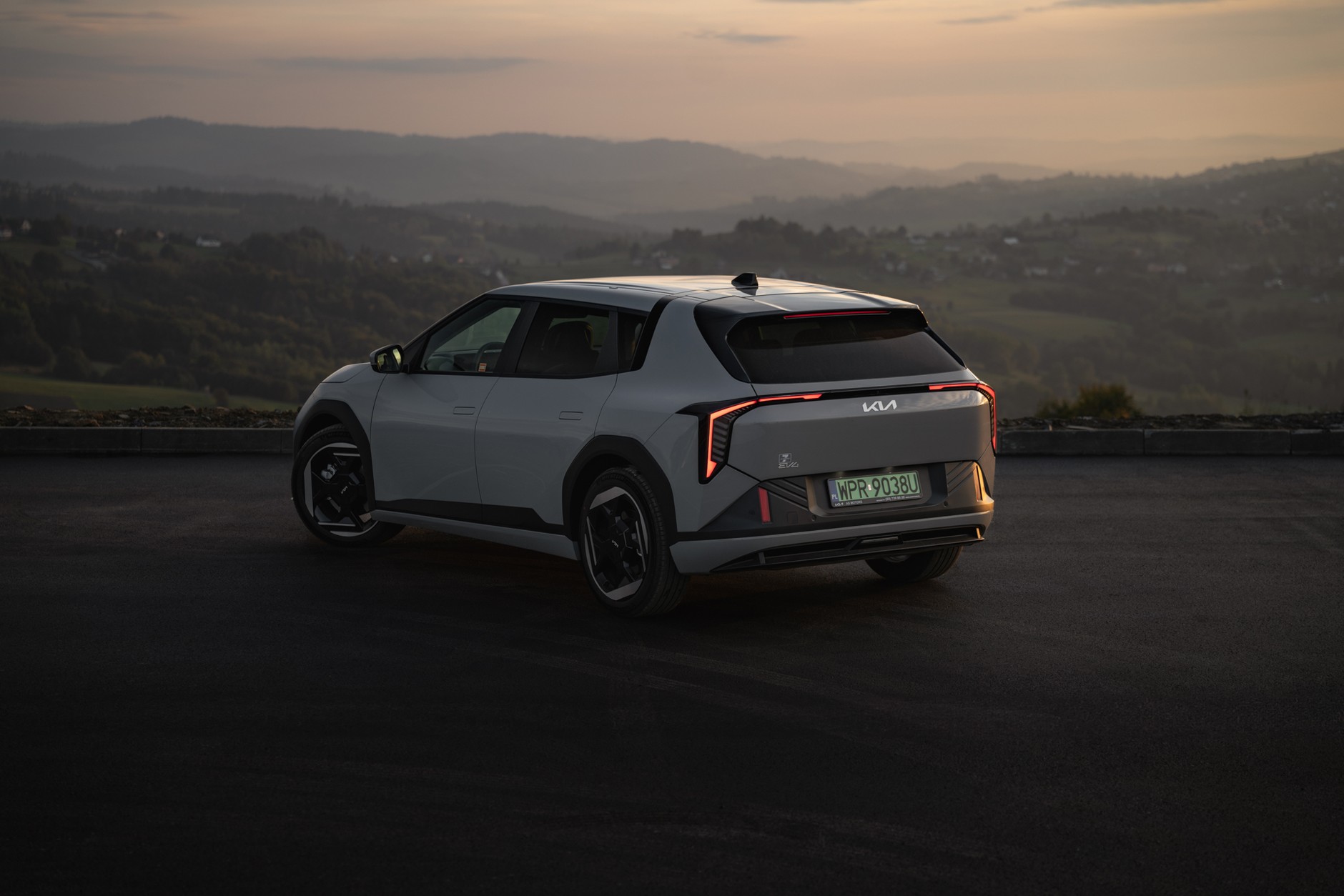 Kia EV4 Hatchback jest produkowana na Słowacji. Niestety, odmiana sedan to auta, które są tworzone w Korei