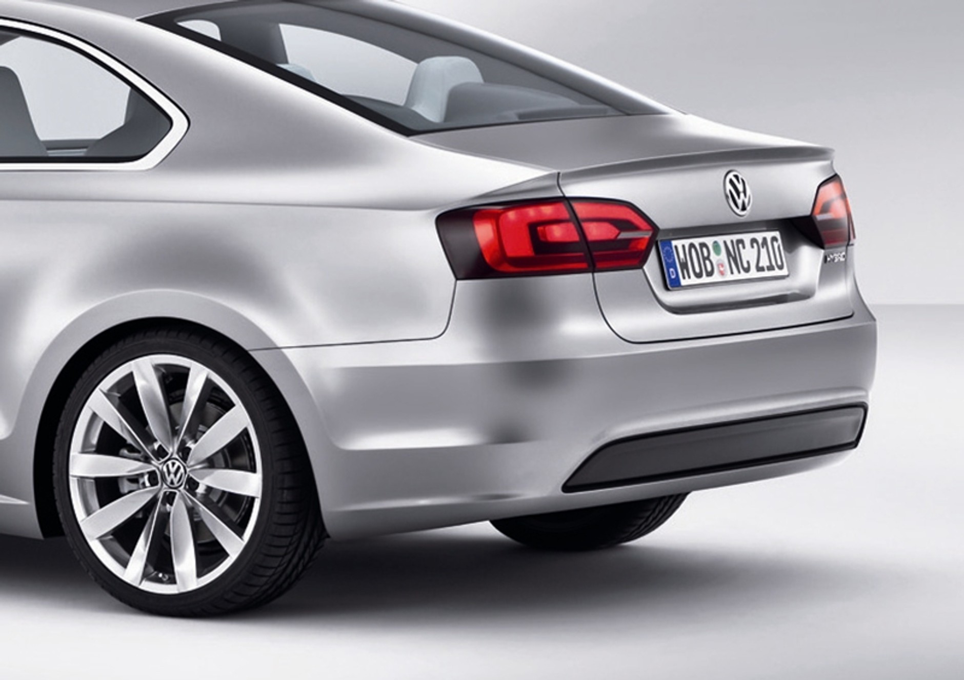 VW New Compact Coupe – pomniejszone Audi A5