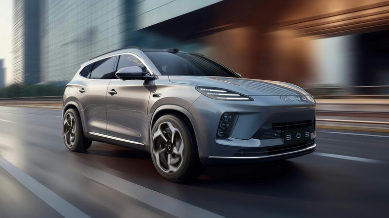 Chiński SUV Exlantix E05