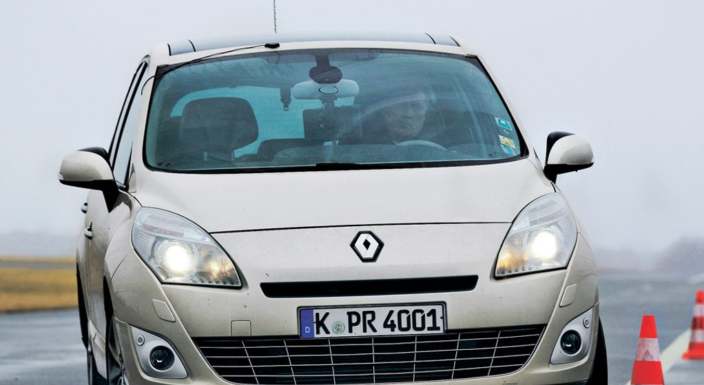 Renault Grand Scenic 1.9 dCi na dystansie 100 tys. km: naprawdę twarda sztuka