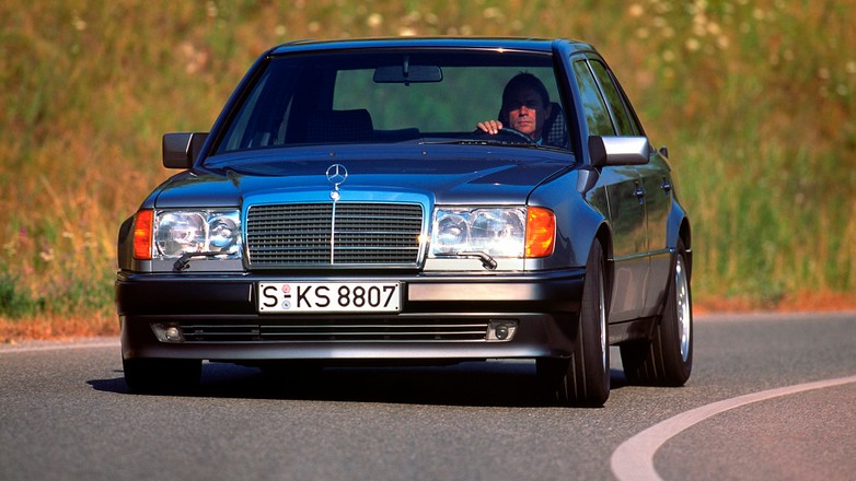Mercedes W124 ma 35 lat