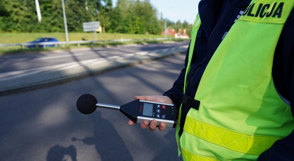 Akcja "Cisza na drodze. Policjanci i inspektorzy ITD dawali mandaty za hałas