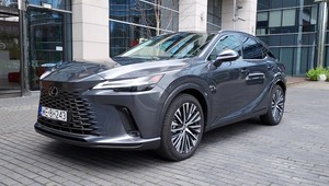 Lexus RX 450h+. Jeździłem "piątą generacją luksusu"