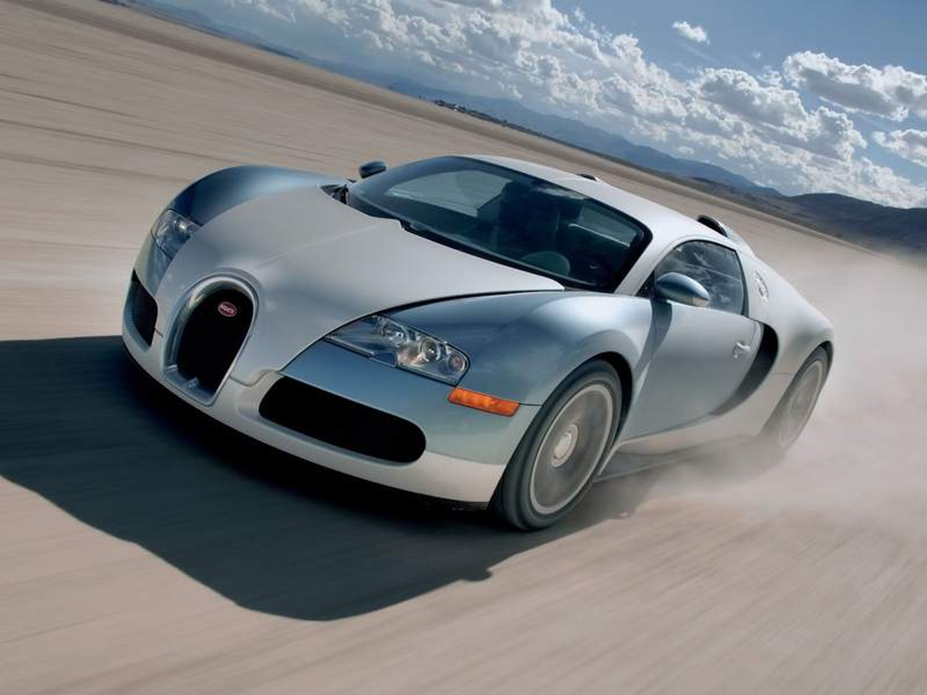 Bugatti wyprodukuje więcej egzemplarzy modelu Veyron (fot. + tapety)