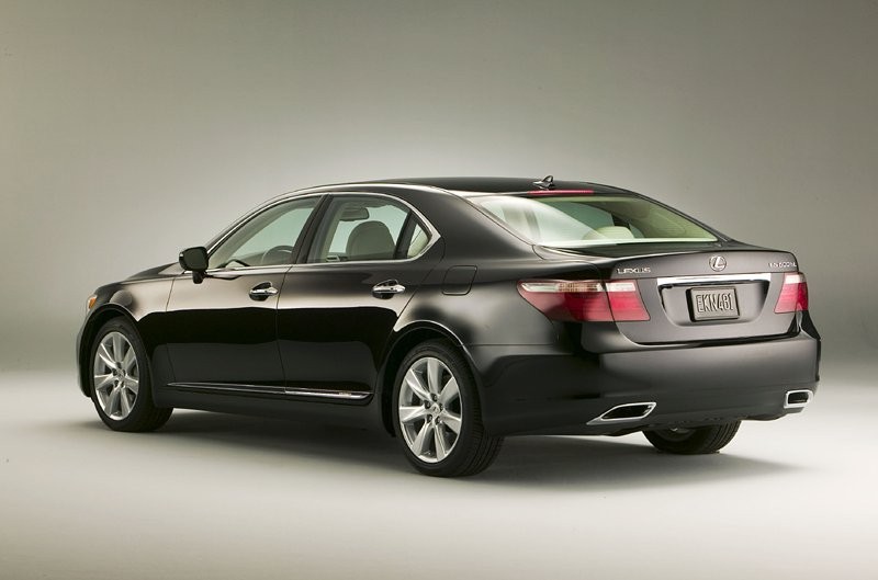 Lexus LS 600h: hybrydowe V8 z napędem na cztery koła