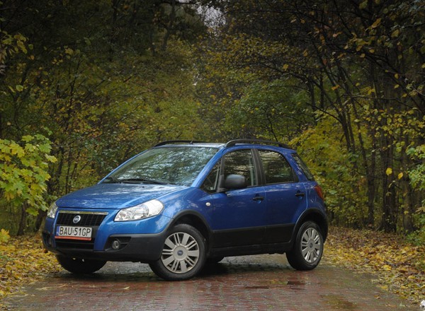 Test długodystansowy Fiat Sedici 1.6: fiacik, ale japoński