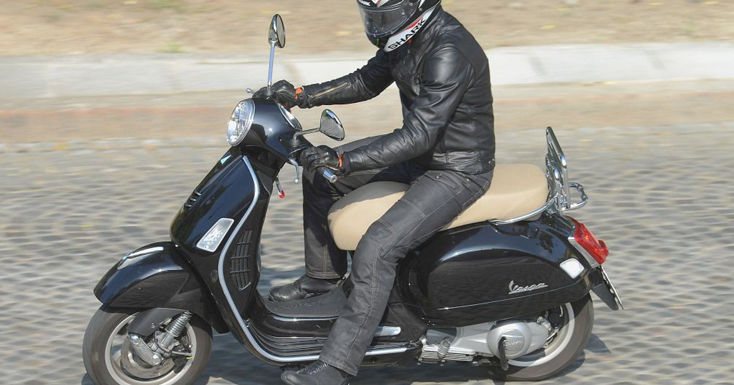 Jeansy Ixon Sawyer nadają się i na skuter, i na motocykl