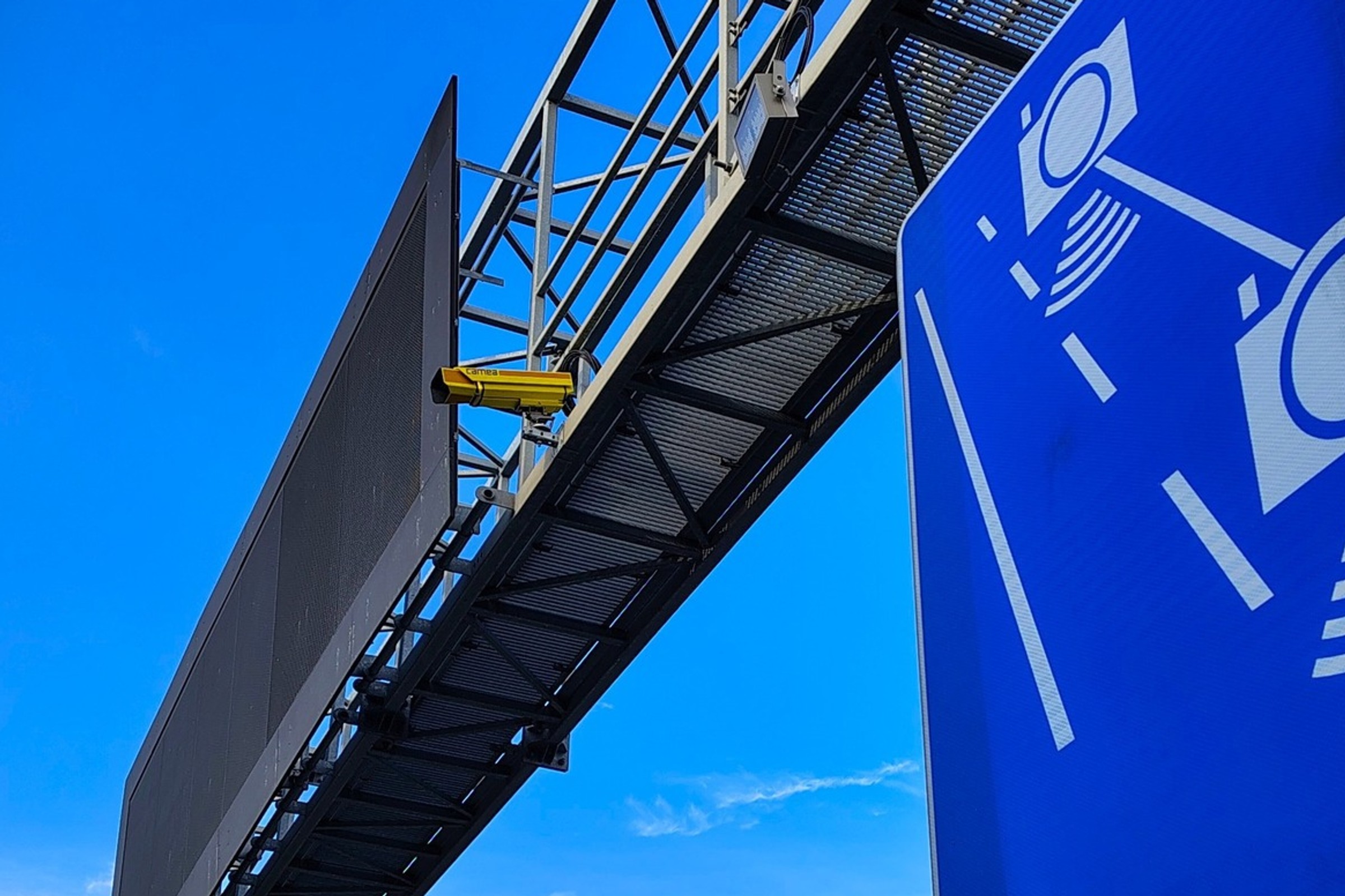 Odcinkowy pomiar prędkości na Autostradowej Obwodnicy Wrocławia. System już działa