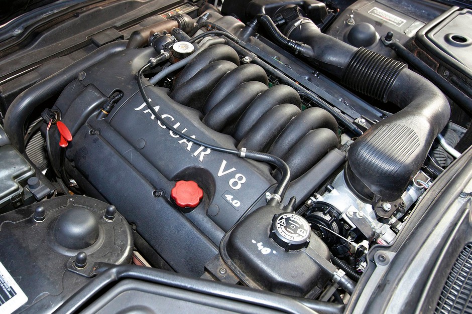 Jaguar XK8