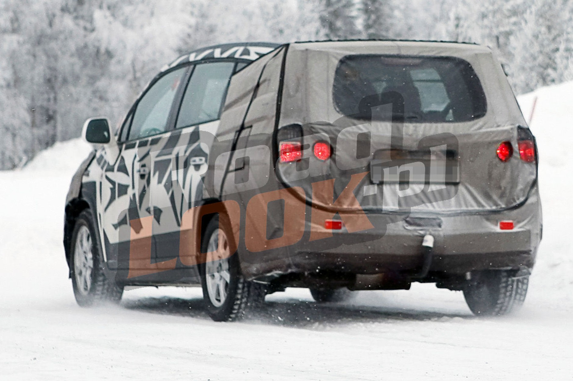 Zdjęcia szpiegowskie: Chevrolet Orlando w sprzedaży od 2012 roku