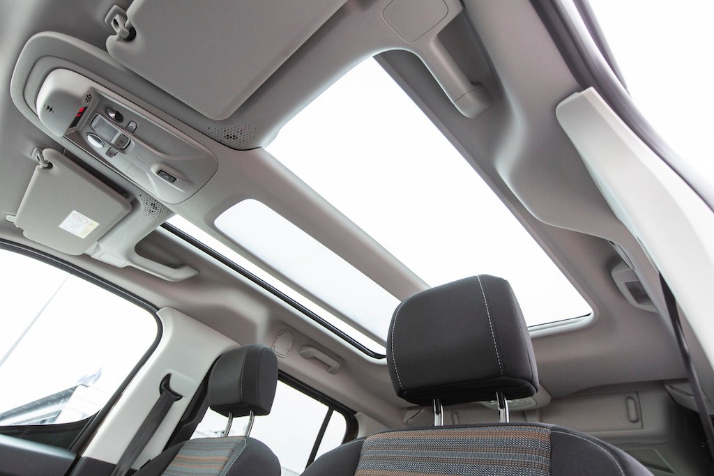 Opel Combo Life w stylu vana
