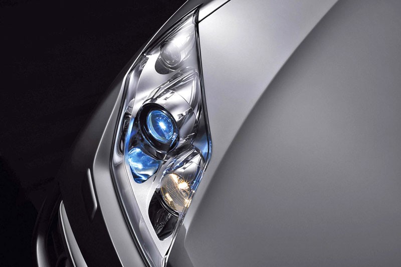 Nowy Renault Laguna – zaskakujący design (pierwsze zdjęcia)
