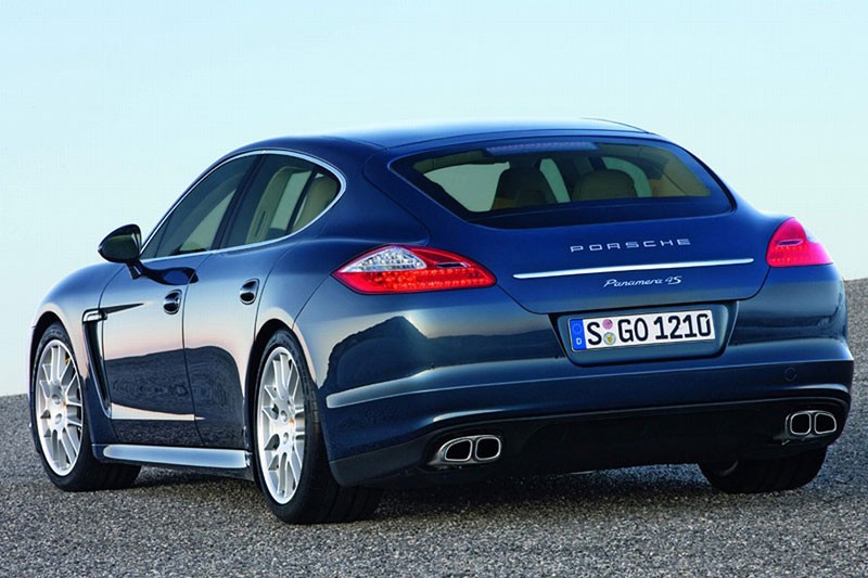 Porsche Panamera: pierwsze zdjęcia i informacje