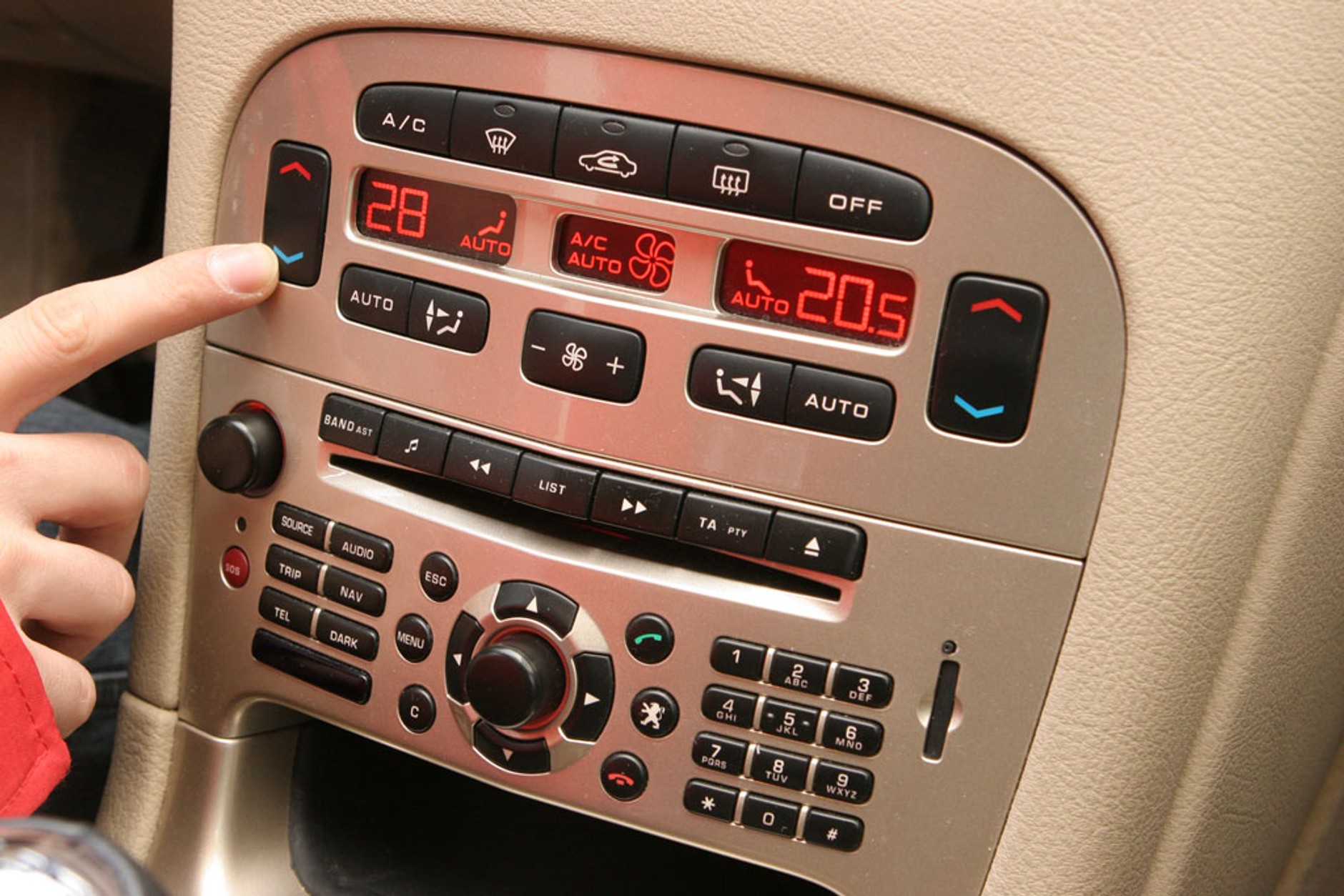 Używany Peugeot 607 2.2 HDi