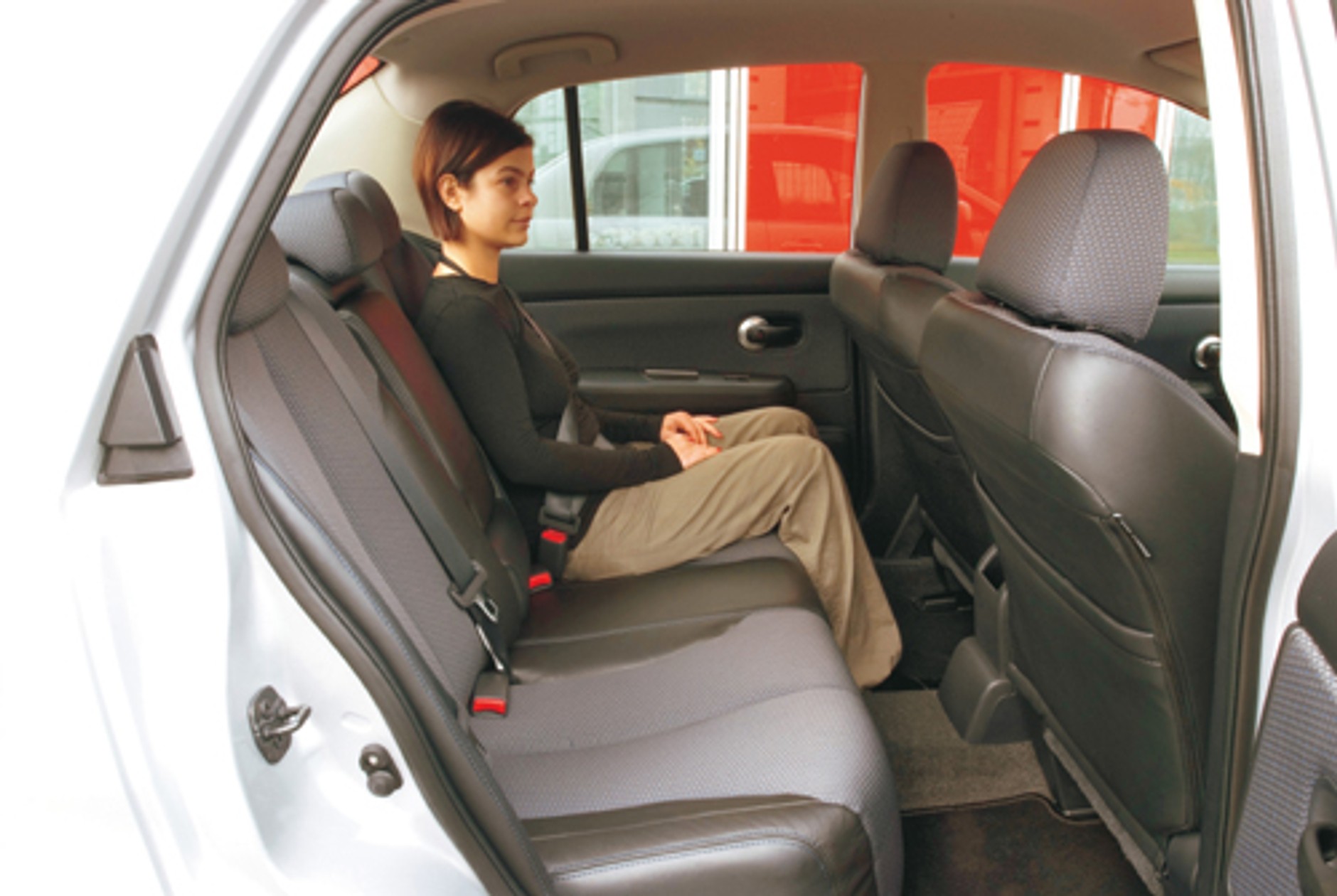 Nissan Tiida - Obywatel świata