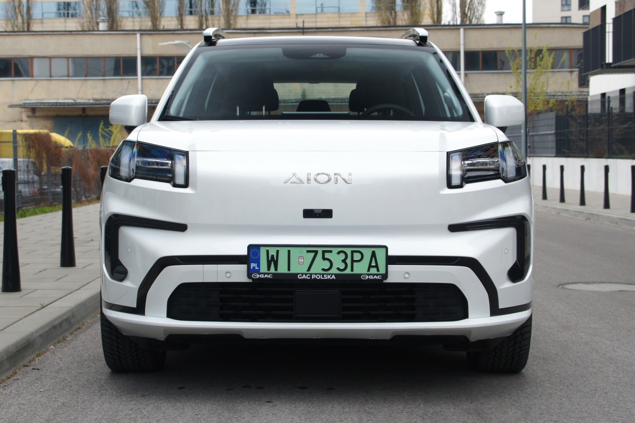 Ma gadżet z luksusowych aut za miliony, a kosztuje tyle, co Mini. Jak jeździ GAC Aion V?