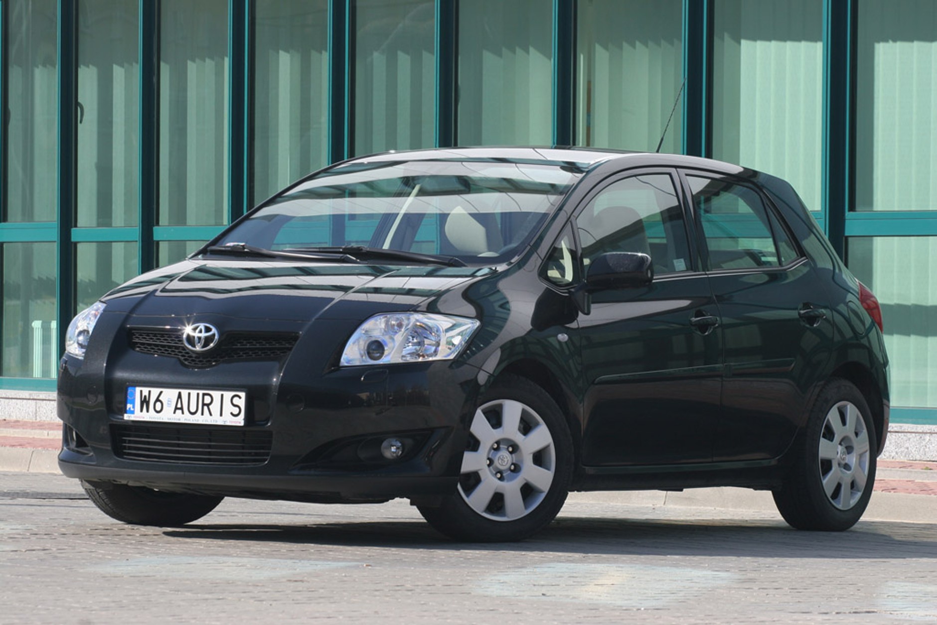 Ford Focus kontra Kia ceed i Toyota Auris: czy każdy sposób na oszczędzanie jest dobry?