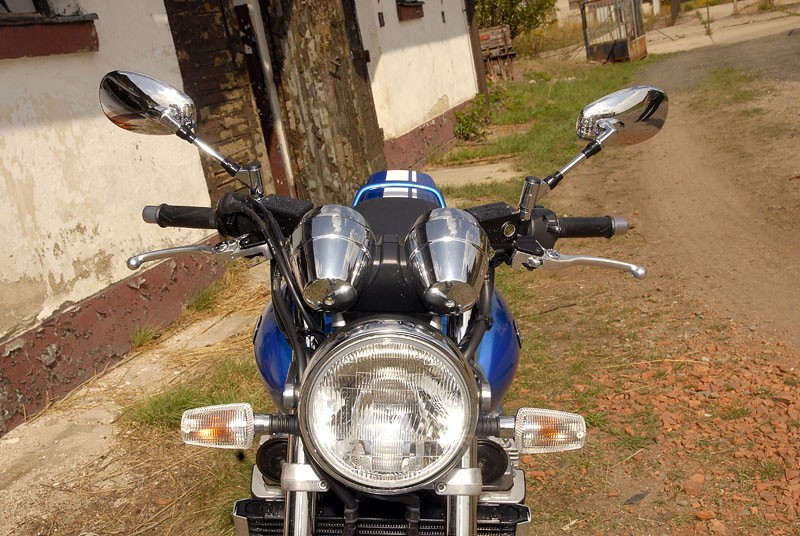 Yamaha XJR 1300: akademicka jazda (test)