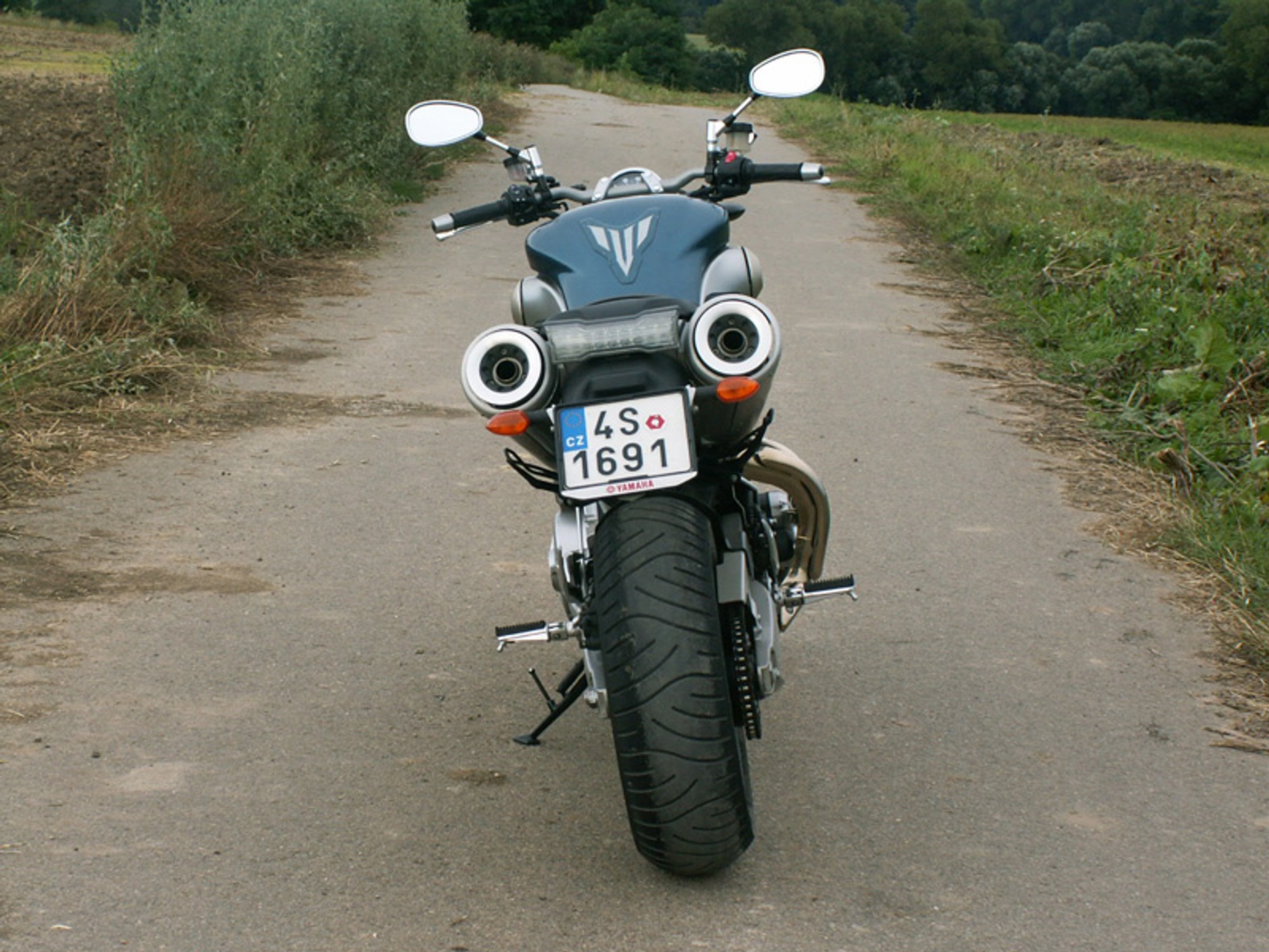 Yamaha MT-01: agresywny jednoślad (test)