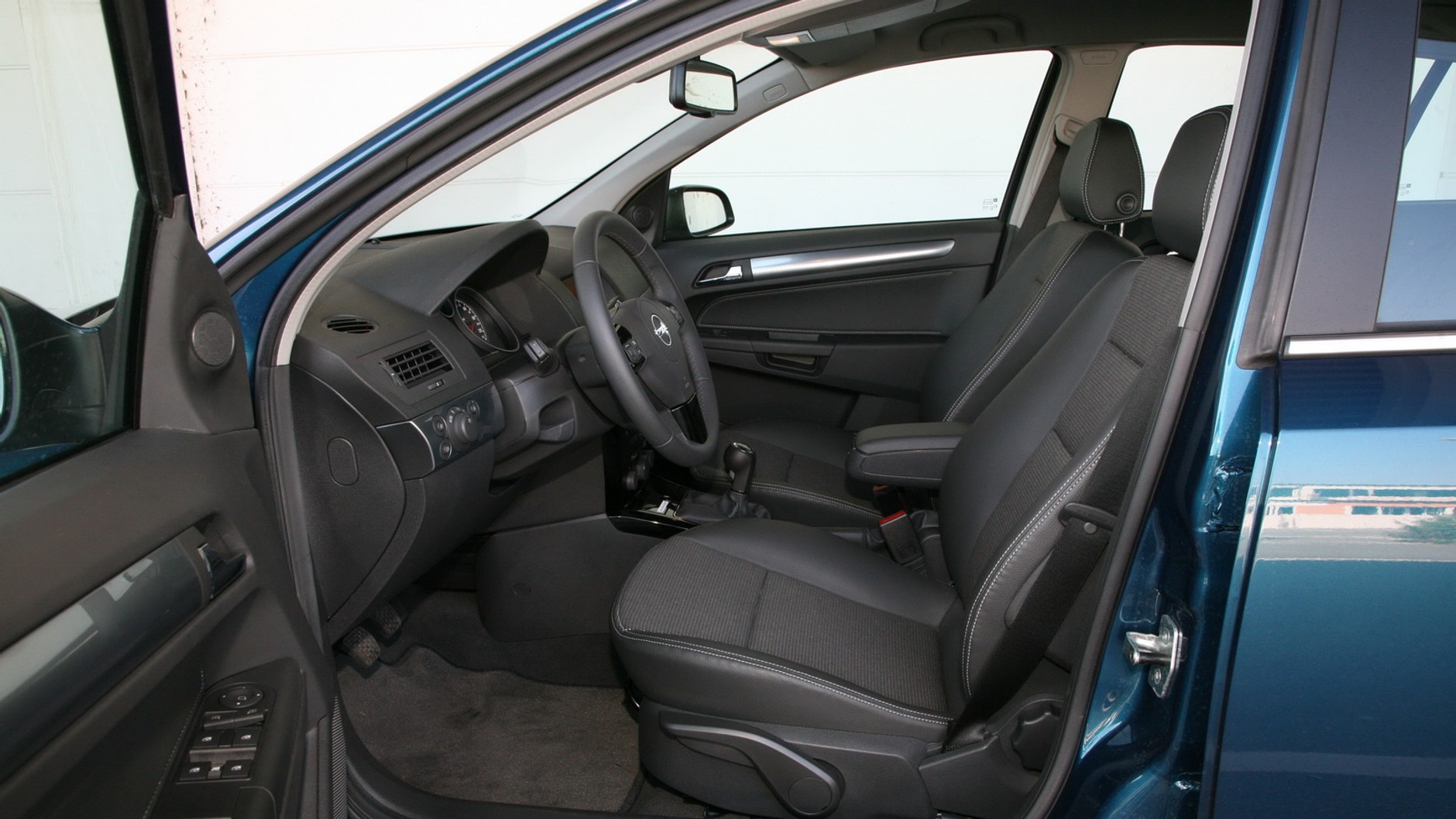 Prezentacja Opla Astry H