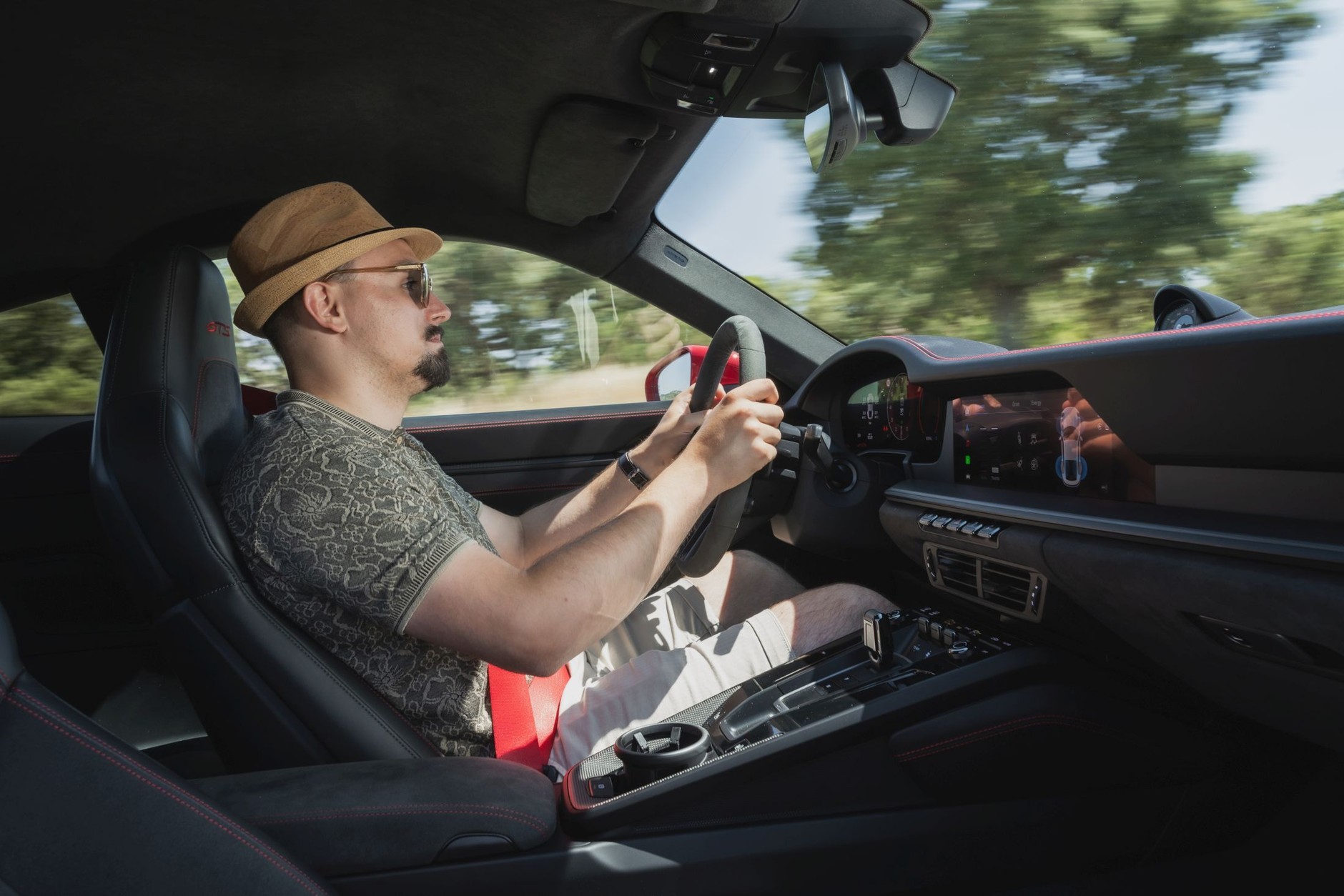 Porsche 911 Carrera 4 GTS
