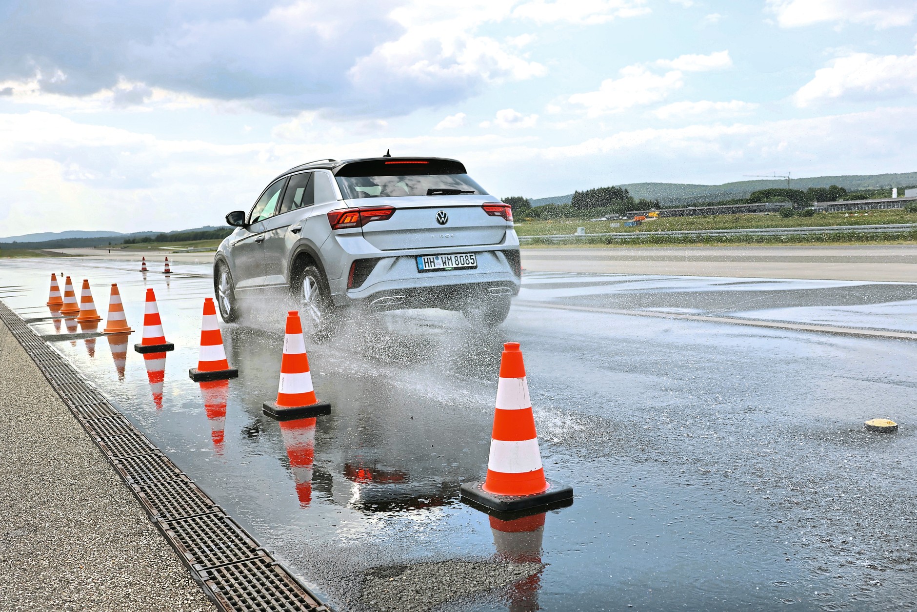 Test opon całorocznych do SUV-ów 2025