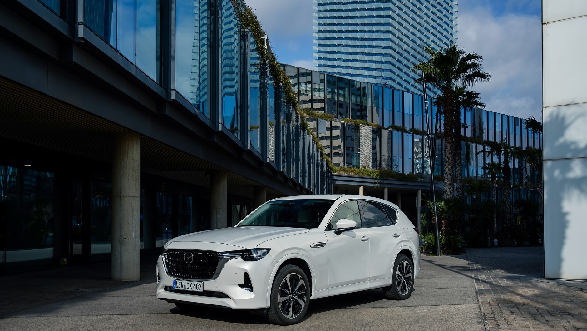 Mazda CX-60, Takumi, Rhodium White