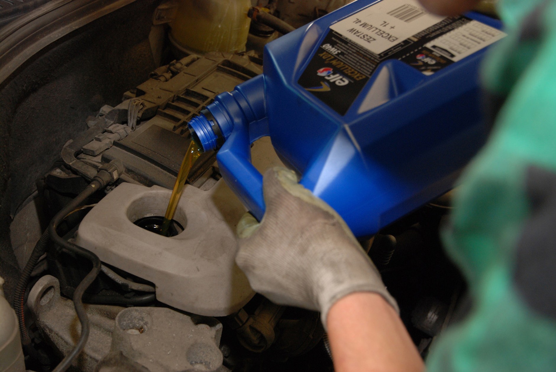 Wymiana oleju silnikowego co rok lub 10-15 tys. km to powinien być obowiązek