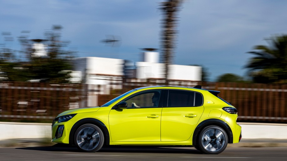 2024 Peugeot E-208