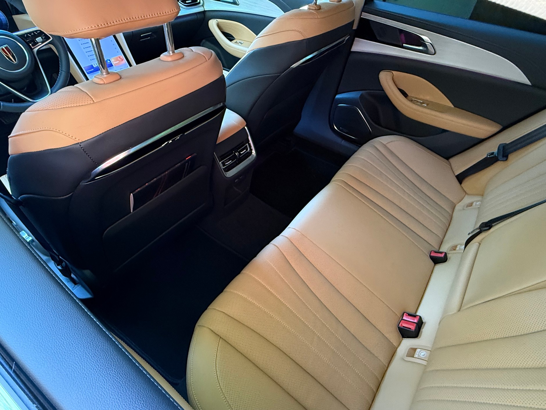 Hongqi H5 2.0T Deluxe