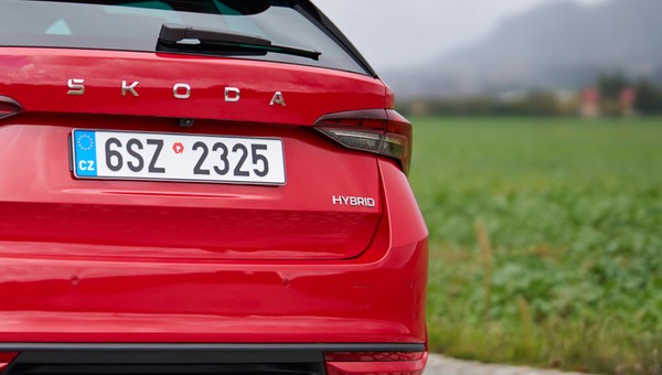 Skoda Octavia dostała pełną hybrydę