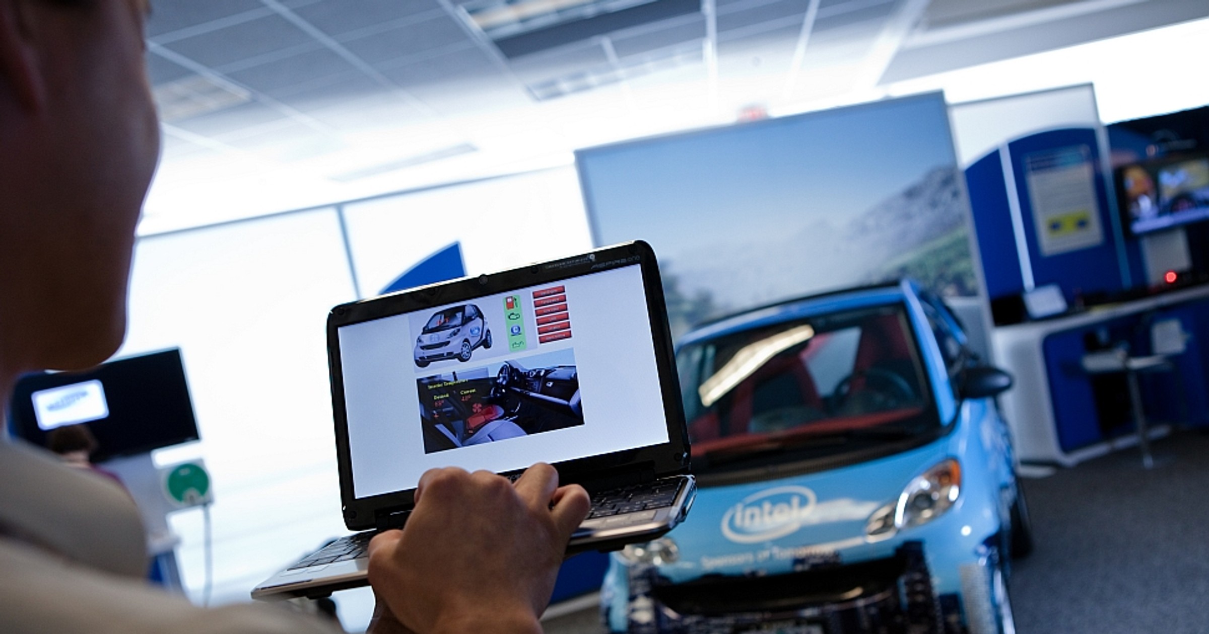 Intel będzie produkować samochody: Czyli, permanentna inwigilacja 