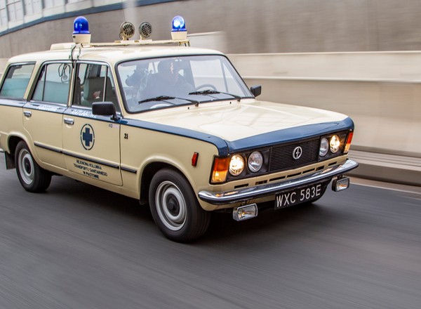 Fiat 125p sanitarka - może i ciasna, ale była!