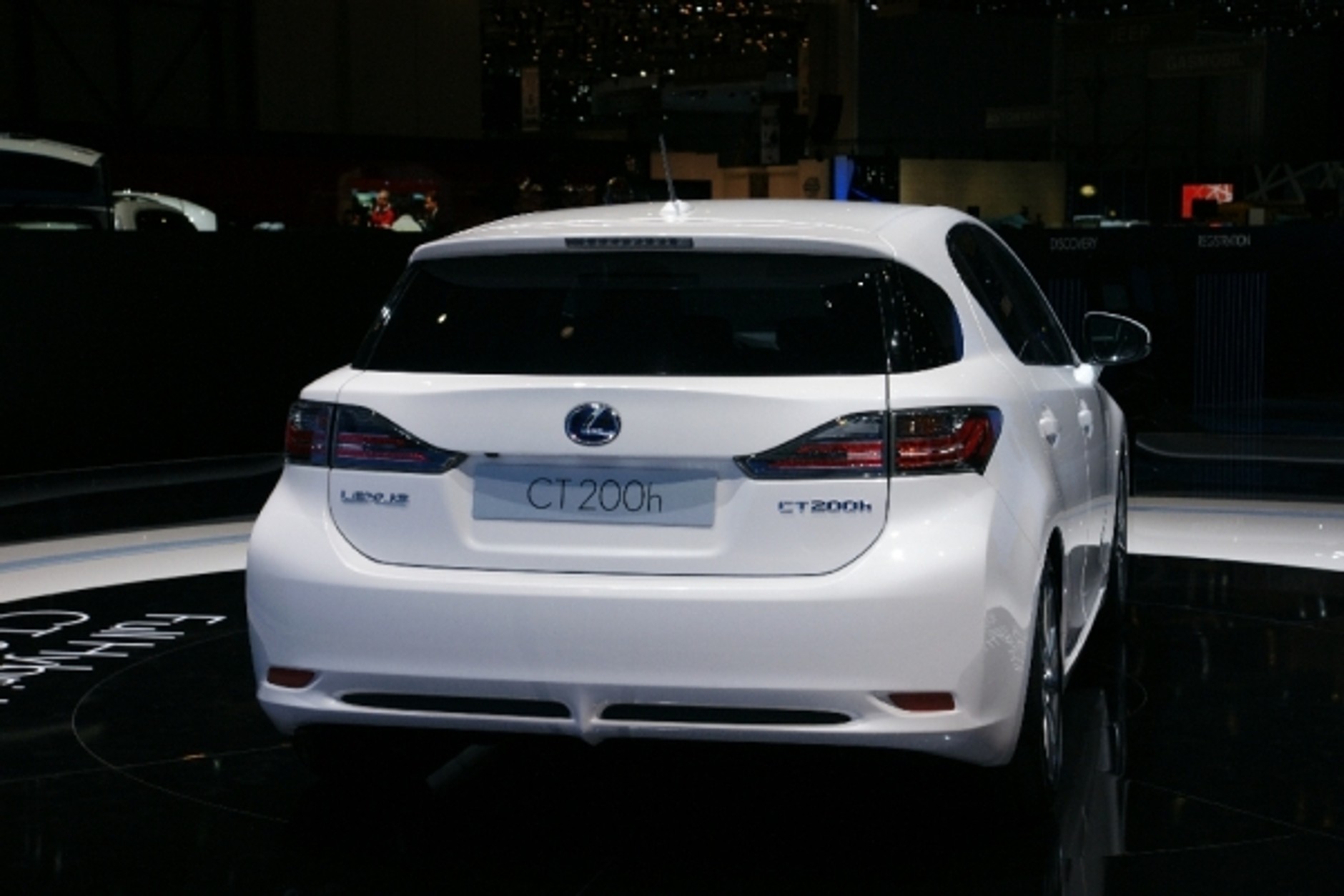 Genewa 2010: 128 premier światowych i 32 europejskie (Galeria)