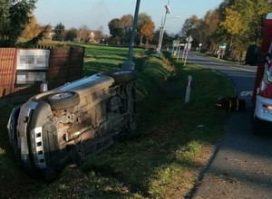 Traktor rozpadł się na dwie Części po zderzeniu z chevroletem