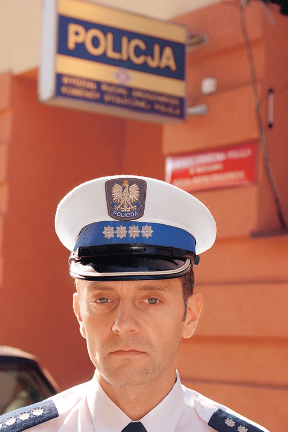 Papiery z ogłoszenia