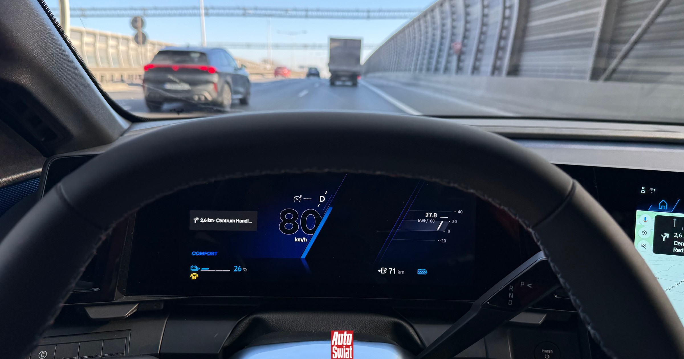 Za wolno na autostradzie? Starszy pan stracił prawo jazdy, bo jechał 54 km na godz.