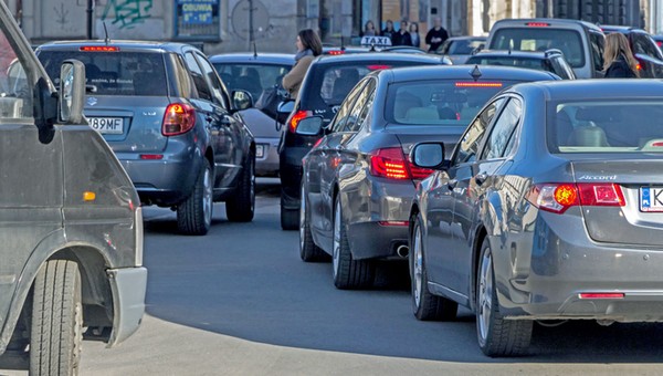 Zła informacja dla kierowców. Już w 2024 r. zapłacimy nowy podatek od samochodów