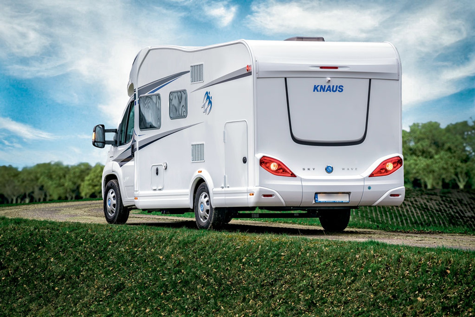 Knaus SKY Wave 650 MG - podróż na fali