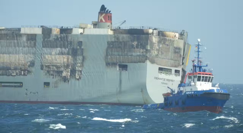 Pożar statku Fremantle Highway