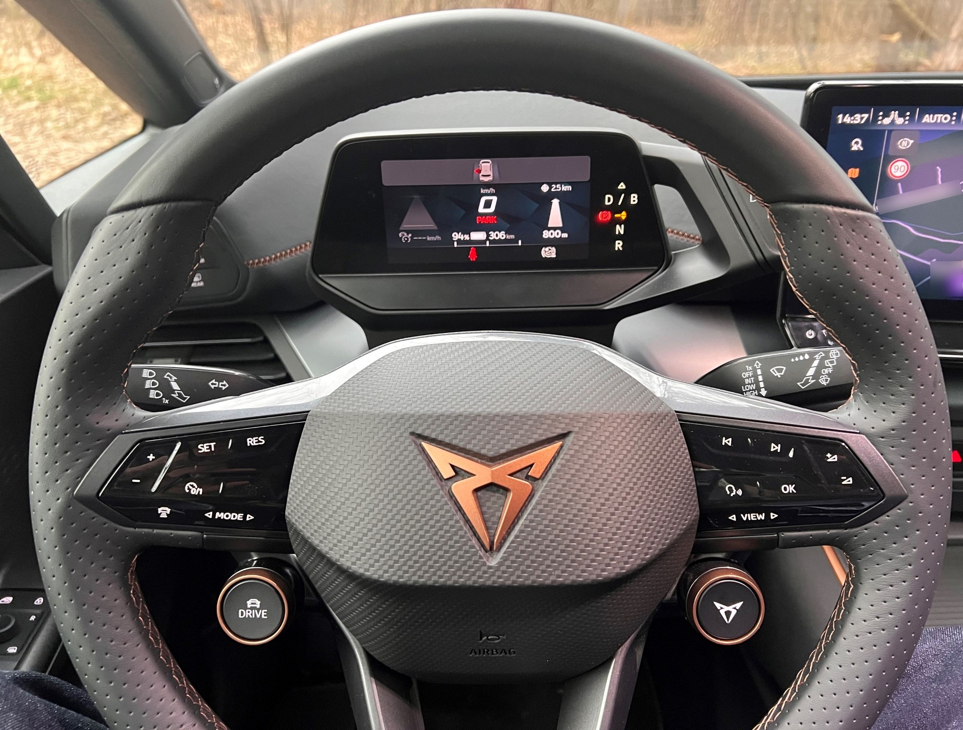 Cupra Born (wersja z akumulatorem 77 kWh i silnikiem 231 KM)