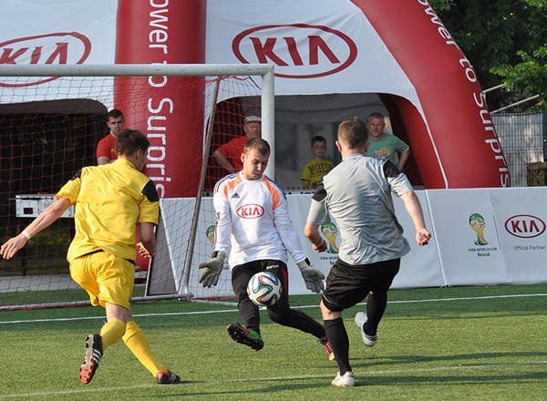 Kia Champ Into the Arena 2016