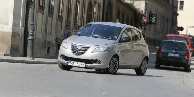 Lancia Ypsilon