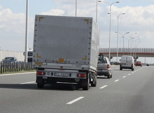 Prawy pas to wstyd, czyli czemu wszyscy jadą środkiem