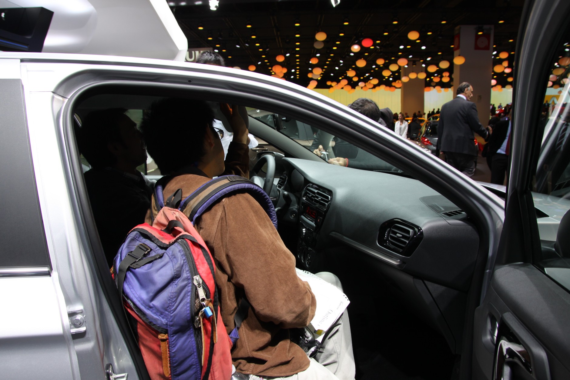 Szpiedzy na targach w Paryżu