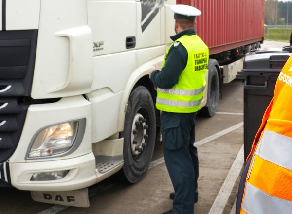 Rosyjski transport zatrzymany w Polsce. Na drodze stanęli mu inspektorzy ITD