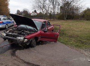 Ciekawski kierowca zapytał policjantów o wypadek. Teraz i jemu grozi więzienie